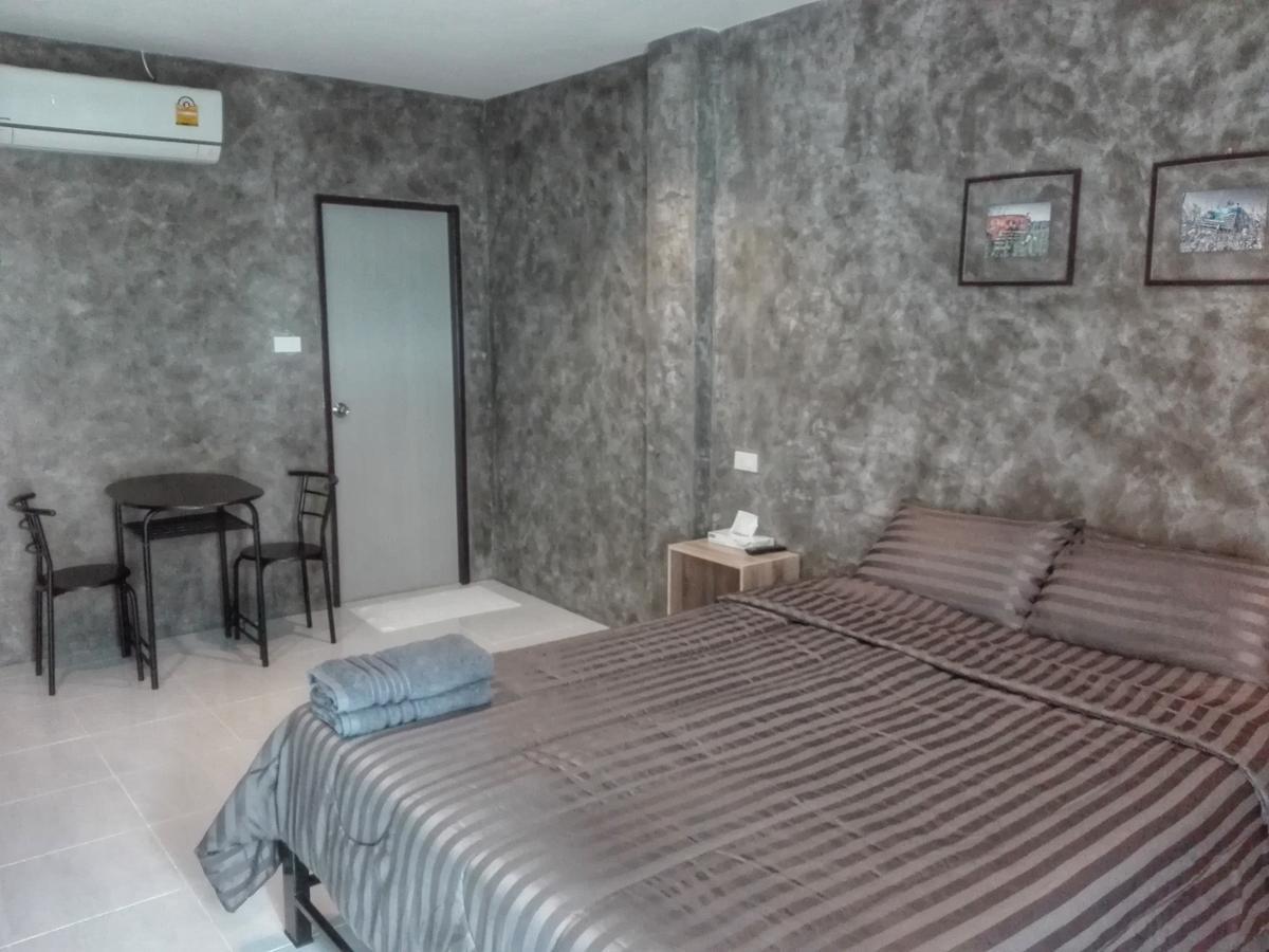 Готель 4Hearts Loft House Сурат-Тхані Екстер'єр фото