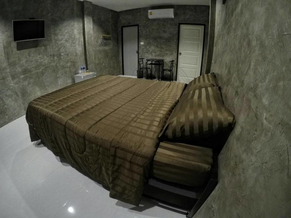 Готель 4Hearts Loft House Сурат-Тхані Екстер'єр фото