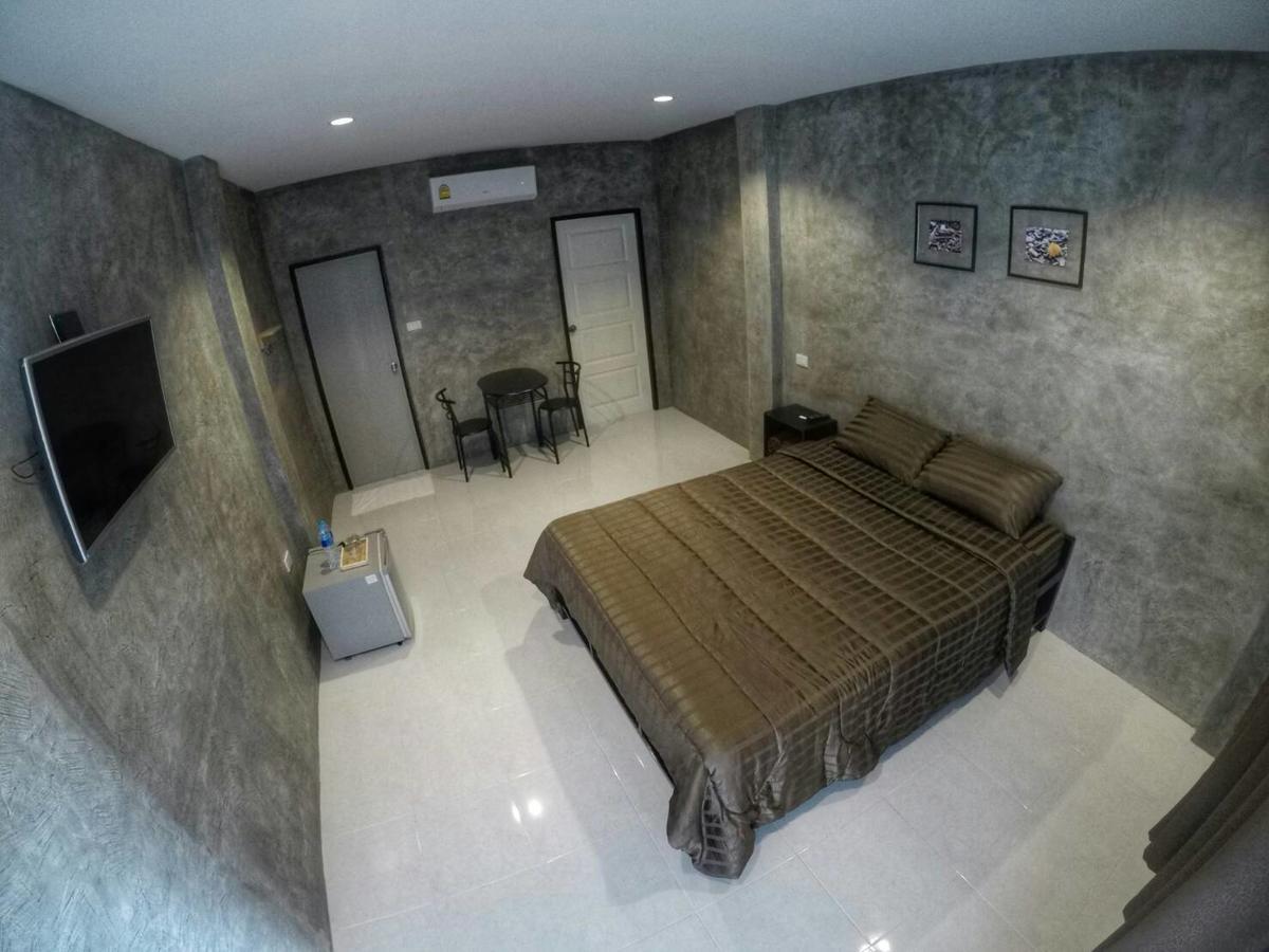 Готель 4Hearts Loft House Сурат-Тхані Екстер'єр фото